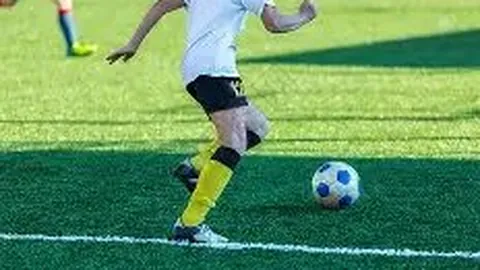 拜仁4-0法兰克福：伊藤洋辉进球，穆西亚拉展现一击必杀风采